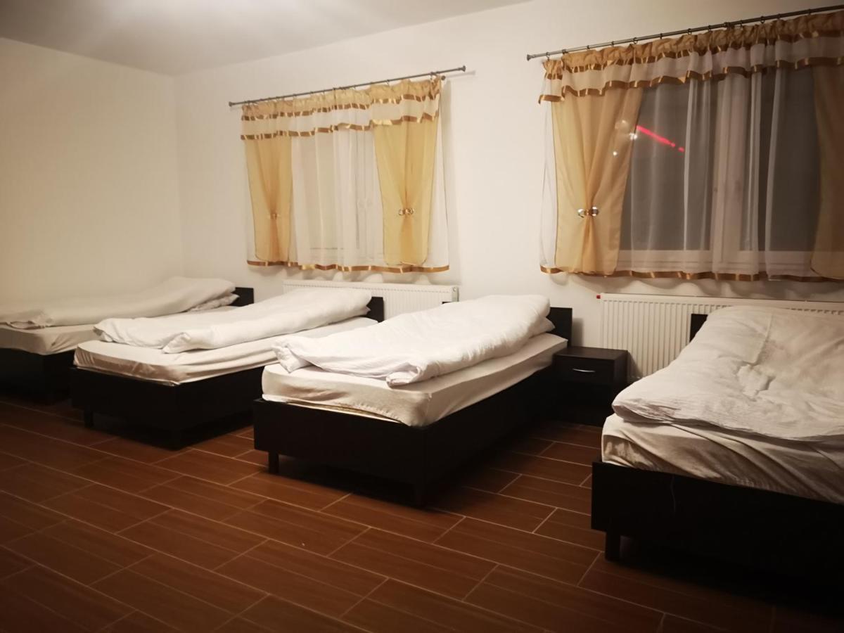 Pokoje O Wysokim Standardzie Σλούπσκ Εξωτερικό φωτογραφία